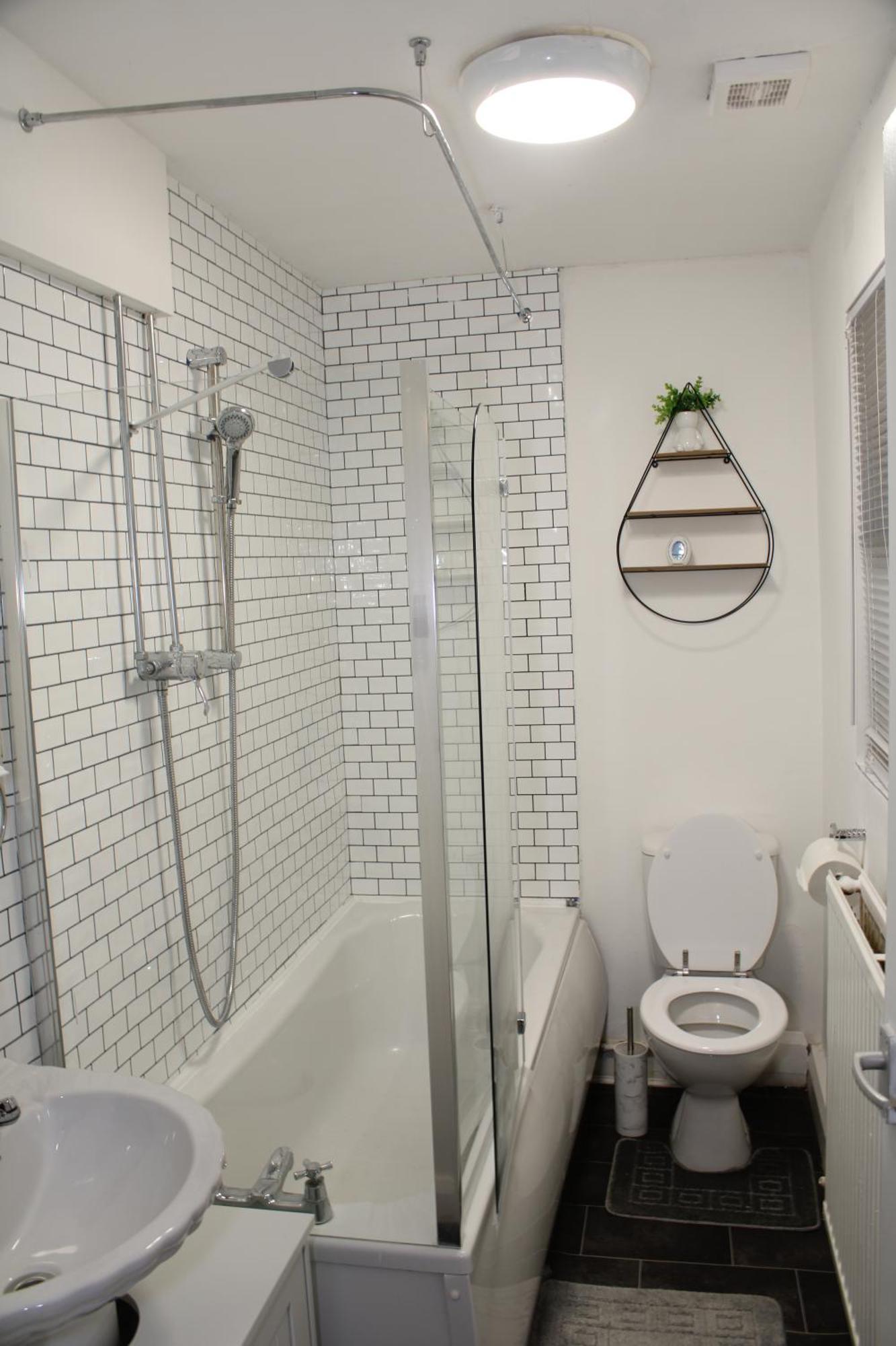 F2S Serviced Apartments 2Bedroom Terrace House With Free Wifi Netflix Suitable For Contractors Walking Distance To Train Station Derby Ngoại thất bức ảnh